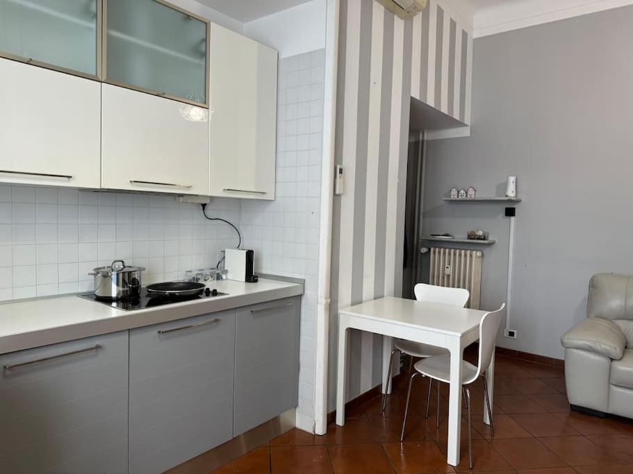 Ponthouse: Navigli, Iulm, Romolo Appartement Milaan Buitenkant foto
