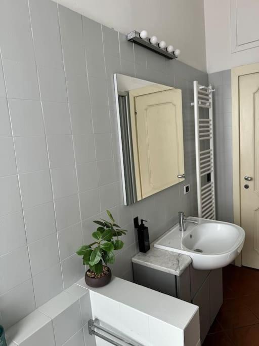 Ponthouse: Navigli, Iulm, Romolo Appartement Milaan Buitenkant foto